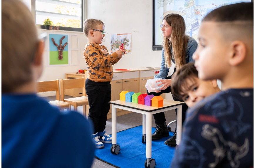 Leraar met de taak ambulante dienstverlening